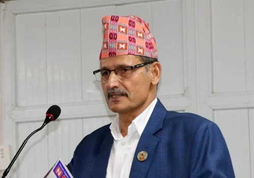 ‘संसदमा हुने बहस मर्यादाहीन हुँदै गएको छ’ : पूर्व सभामुख सापकोटा