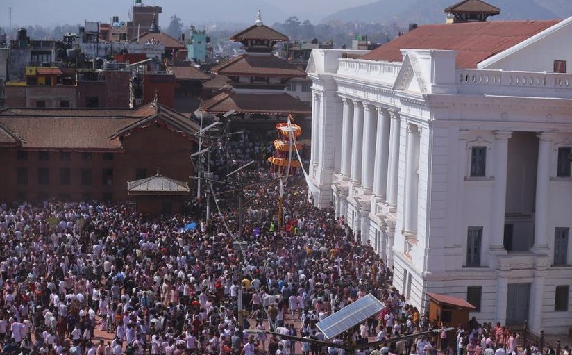वसन्तपुरमा सर्वसाधारणको भव्य होली !
