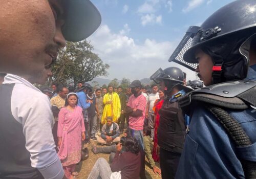 पोखरामा कोटिहोम आयोजक र नगर प्रहरीबीच हानाहान, केही घाइते